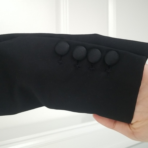 Black Cropped Blazer Jacket - Picture 4 of 7